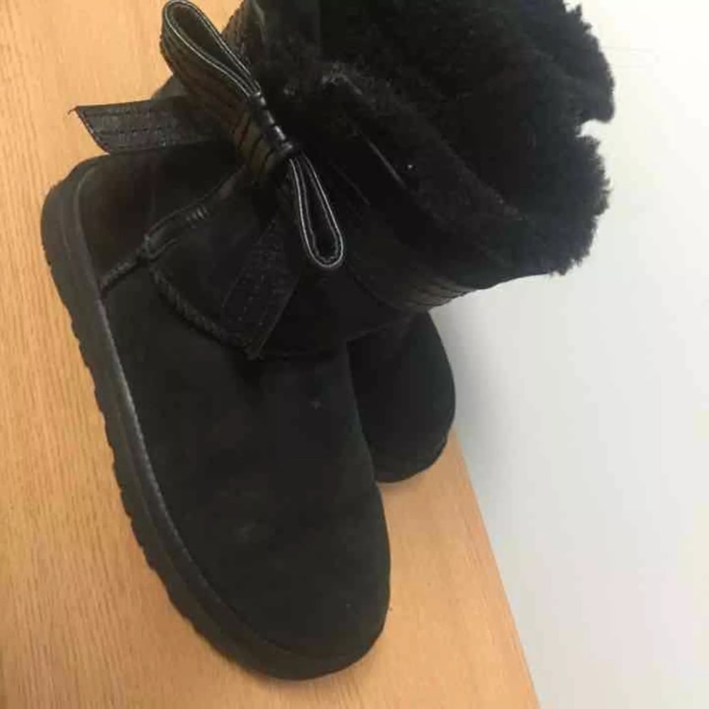 UGG Australia